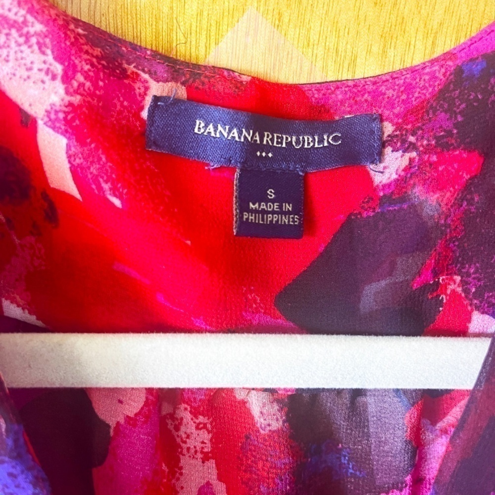 Banana Republic Floral Chiffon Wrap Peplum Blouse V Neck Size S - Picture 6 of 6